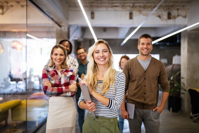 (Senior) Account Manager (100 %), 1. portrait